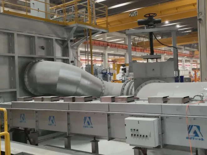 Aluminum launder system operating in aluminum casting plant for molten metal transfer